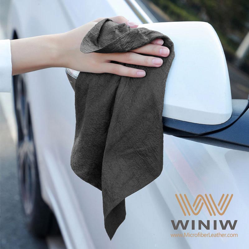 Bagaimana cara menggunakan kain chamois yang benar untuk membersihkan mobil Anda?